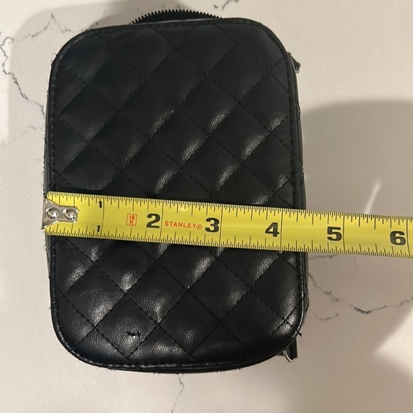 Trish McEvoy small planner - Picture 6 of 7